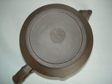 #0147  Chinese Yixing Stoneware Teapot - 20th Century **Sold**  to Hong Kong - JULY 2009 售至香港 - 2009年7月