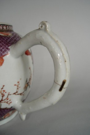 #0240   18th Century Chinese Export Famille Rose Teapot & Cover   **Sold to China - January 2009 售至中国 - 2009年1 月