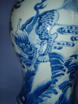 #0100 17th/18th Century Chinese Blue White Balluster Vase - Kangxi Reign (1662-1722) **Sold** to Switzerland, January 2009 售至瑞士 - 2009年1月