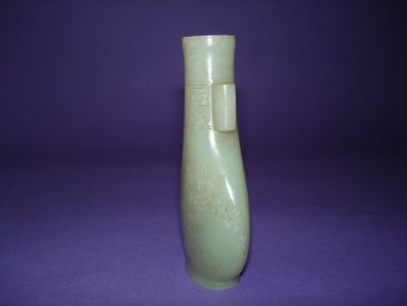 #0010  Chinese Celadon Jade Arrow Vase - 18th/19th Century **Sold** November 2007 售至英国 - 2007年11月