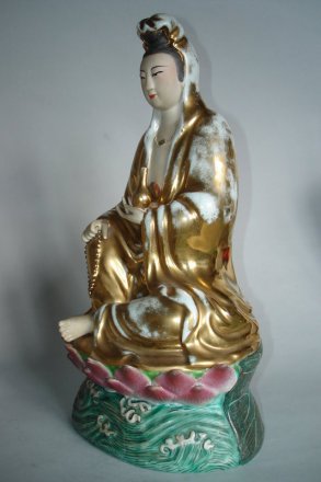 #0149  Chinese Porcelain Guanyin - Republic Period  circa 1920-1940  **Sold** through our Liverpool shop - July 2009 利物浦店内售出 - 2009年7月