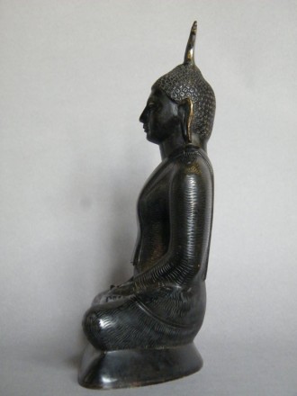 #0849  Rare 18th/19th Century Seated Bronze Buddha from Sri Lanka  **Price on Request**