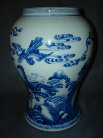 #0100 17th/18th Century Chinese Blue White Balluster Vase - Kangxi Reign (1662-1722) **Sold** to Switzerland, January 2009 售至瑞士 - 2009年1月