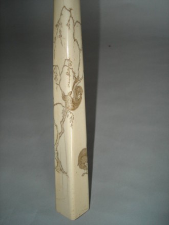 #0052 Signed Japanese Ivory Umbrella Handle - Meiji Period (1868-1911) **Sold** to Belgium  - March 2008 售至比利时 - 2008年 3月