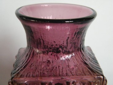 #0020  Rare 'Aubergine' Whitefriars Glass "Chess" Vase - 1972  **SOLD**  in our Liverpool shop