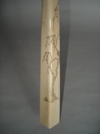 #0052 Signed Japanese Ivory Umbrella Handle - Meiji Period (1868-1911) **Sold** to Belgium  - March 2008 售至比利时 - 2008年 3月