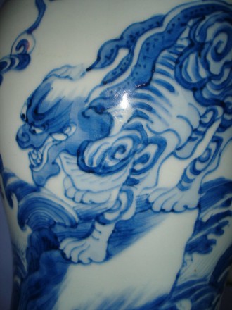 #0100 17th/18th Century Chinese Blue White Balluster Vase - Kangxi Reign (1662-1722) **Sold** to Switzerland, January 2009 售至瑞士 - 2009年1月